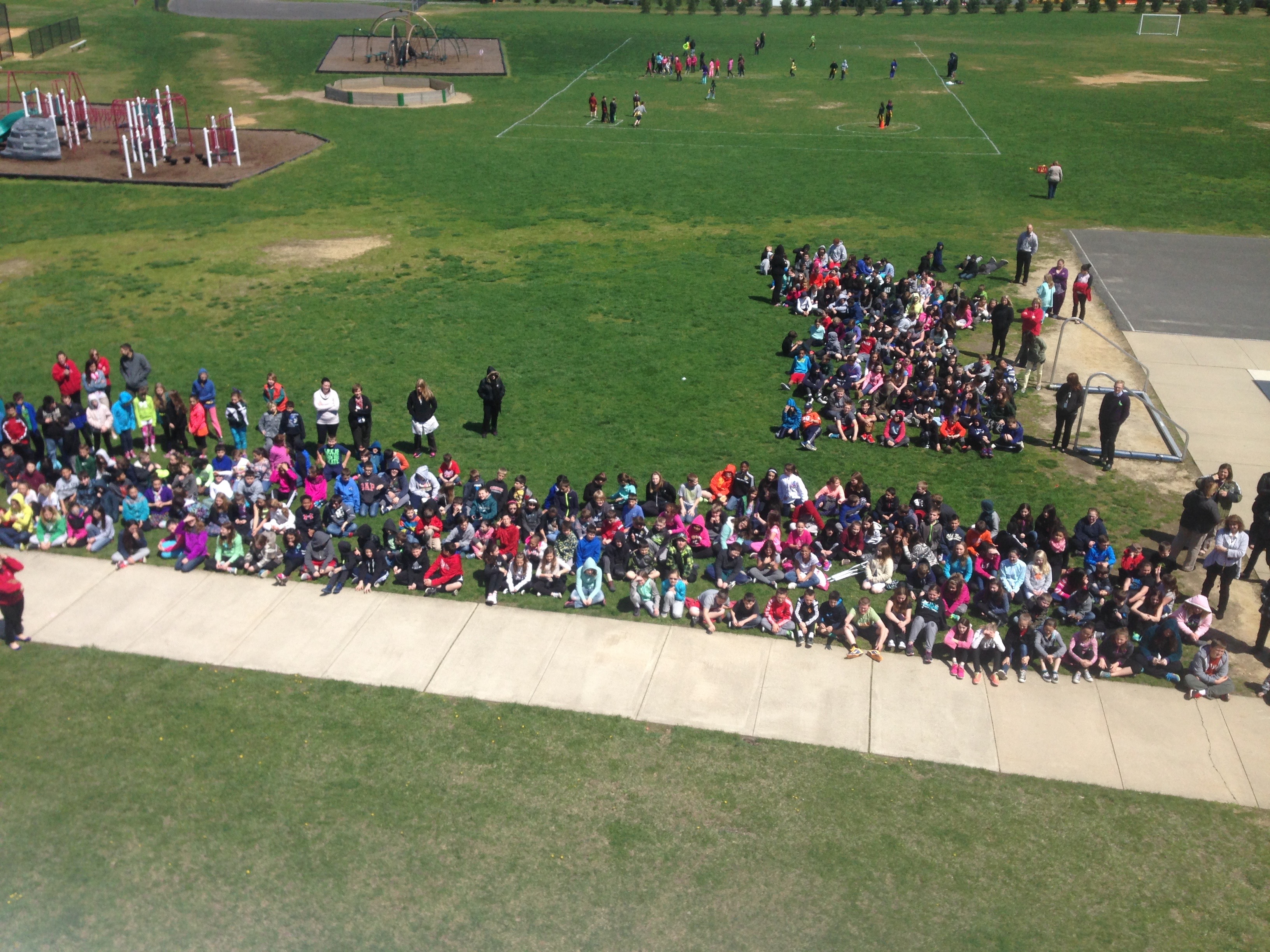 STEM – Egg Drop Day! Pictures and Reflection
